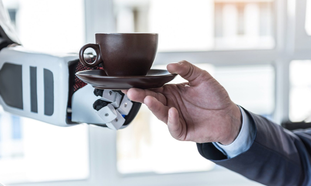 Atendente-robô já serve café em lojas dos Estados Unidos